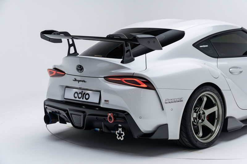 Toyota GR Supra AT-R2 V2 Taller Upright